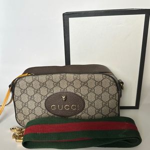 Neo Vintage Gucci Supreme Messenger Bag Unisex